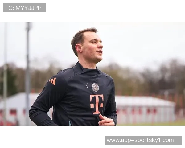 诺伊尔亲临球迷俱乐部分享温馨时刻彰显拜仁独特魅力